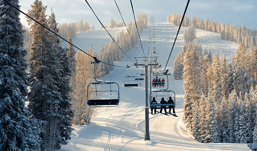 Fresh snow at a sunny Aspen Highlands 